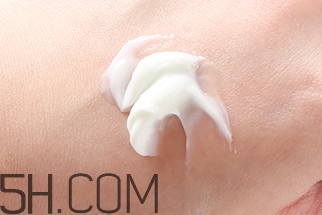 迪朗貝斯身體乳怎么樣 值得打90分的身體乳 迪朗貝斯身體乳怎么樣 值得打90分的身體乳