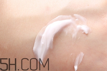 迪朗貝斯身體乳怎么樣 值得打90分的身體乳 迪朗貝斯身體乳怎么樣 值得打90分的身體乳