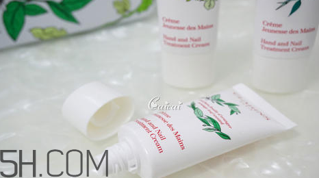 嬌韻詩護(hù)手霜油嗎？嬌韻詩護(hù)手霜孕婦能用嗎？