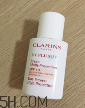 嬌韻詩隔離霜好不好用？嬌韻詩隔離霜油嗎？