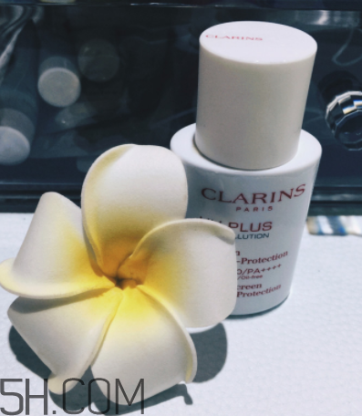 嬌韻詩隔離霜好不好用？嬌韻詩隔離霜油嗎？