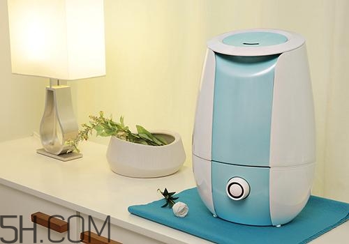 冬天用加濕器用什么水？加濕器上的水垢用什么清洗？