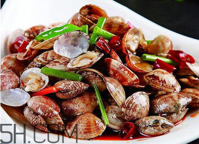 吃海鮮時能不能喝啤酒？花甲發(fā)臭了還能吃嗎？