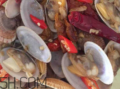 吃花甲能喝啤酒嗎？花甲的食用注意事項