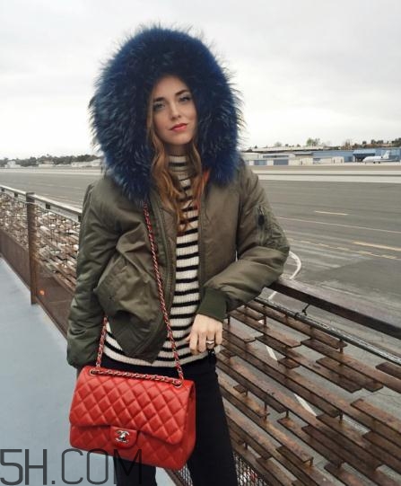 派克大衣搭配什么包？派克大衣搭配包包圖片