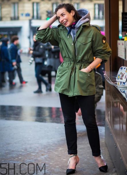 派克大衣搭配什么鞋子？派克大衣搭配鞋子圖片