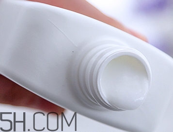 c乳是什么護(hù)膚品？c乳蓋子怎么打開(kāi)？
