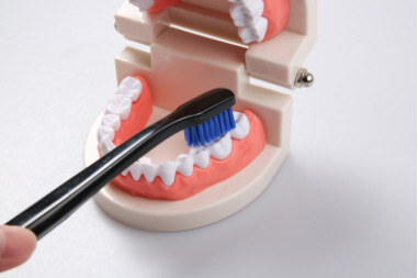 刷牙的錯(cuò)誤方法 這些刷牙誤區(qū)需謹(jǐn)記 刷牙的錯(cuò)誤方法 這些刷牙誤區(qū)需謹(jǐn)記