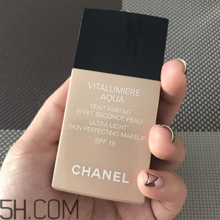 香奈兒粉底液怎么樣？八款香奈兒粉底液使用心得