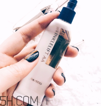 百優(yōu)眼霜和sk2眼霜哪個好？百優(yōu)眼霜和sk2眼霜對比