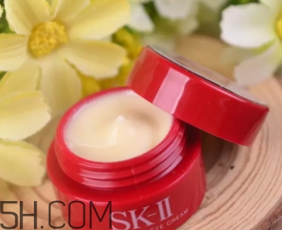 百優(yōu)眼霜和sk2眼霜哪個好？百優(yōu)眼霜和sk2眼霜對比