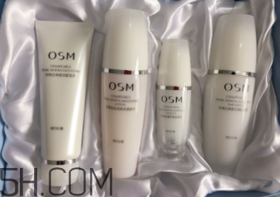 歐詩漫哪個套盒性價比最高？歐詩漫補水套盒與美白套盒對比