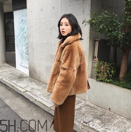 兔毛皮草掉毛嗎？兔毛皮草掉毛怎么處理？