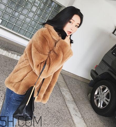 兔毛皮草發(fā)黃怎么處理？兔毛皮草怎么存放？