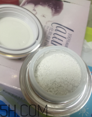 歐詩(shī)漫珍珠粉如何判真假？歐詩(shī)漫珍珠粉為什么有結(jié)塊？