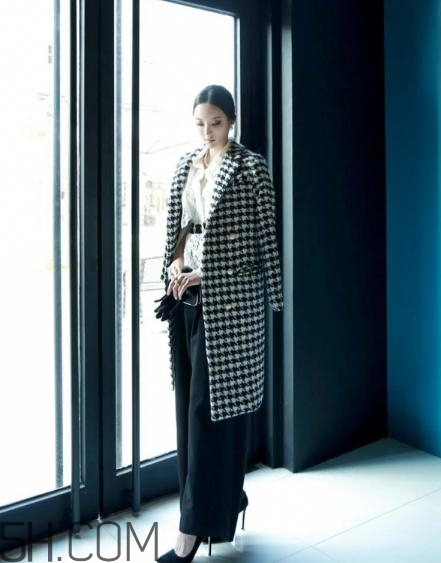 千鳥格大衣適合多大年齡？千鳥格大衣顯老嗎？