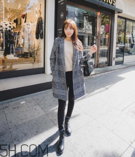 千鳥格大衣適合多大年齡？千鳥格大衣顯老嗎？