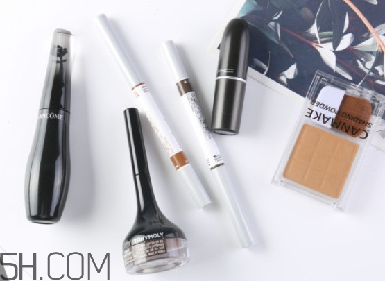 怎樣化妝遮黑眼圈眼袋 化了妝還這么喪？