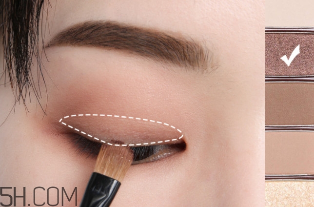 怎樣化妝遮黑眼圈眼袋 化了妝還這么喪？