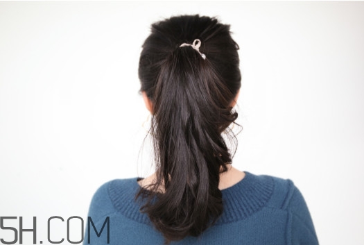 水波紋卷發(fā)棒操作方法視頻教程 水波紋卷發(fā)棒操作方法視頻教程