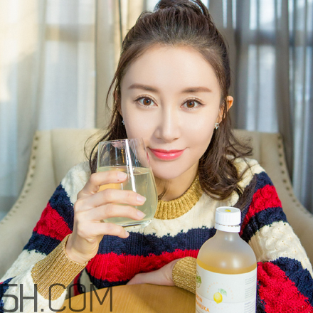 吃酵素便秘怎么辦？女人喝酵素的好處