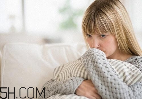 青春期焦慮癥的病因有哪些？患上青春期焦慮癥該怎么辦？