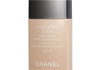 香奈兒光彩水潤粉底液好用嗎？香奈兒粉底液使用感