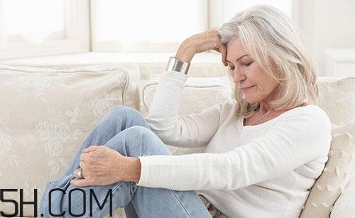 女性全身乏力是怎么回事？導(dǎo)致女性全身乏力可能患有什么疾??？