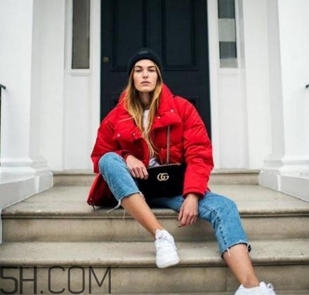 羽絨服充絨量標(biāo)準(zhǔn)多少？羽絨服充絨量越多越好嗎？