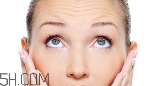 怎么預(yù)防皺紋的產(chǎn)生？導(dǎo)致皺紋的產(chǎn)生的原因有哪些？