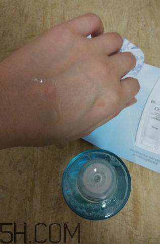 歐詩(shī)漫水氧瞬透水是爽膚水嗎？歐詩(shī)漫水氧瞬透水怎么用