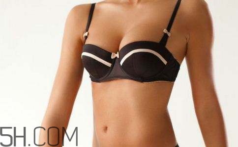 不合適的胸罩有哪些危害？胸罩不合適有哪些弊端？