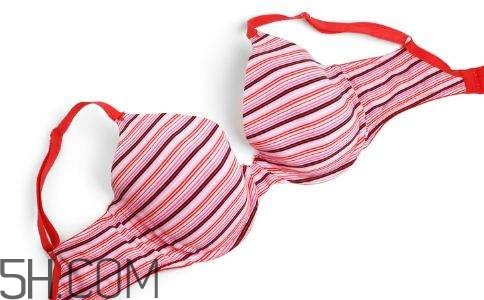 不合適的胸罩有哪些危害？胸罩不合適有哪些弊端？