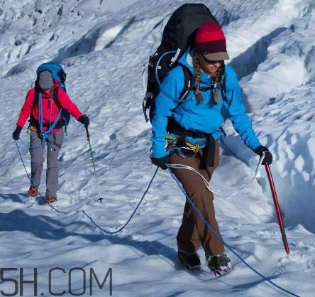 始祖鳥沖鋒衣多少錢？始祖鳥沖鋒衣價格