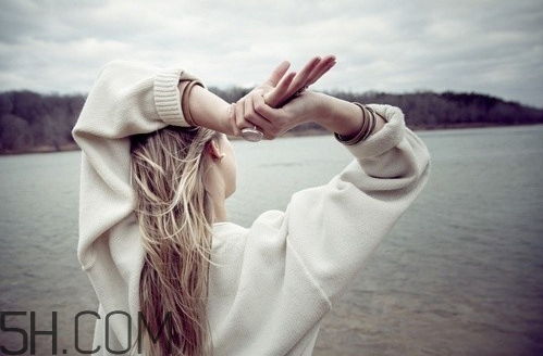 打完玻尿酸過幾天能喝酒？注射玻尿酸注意事項