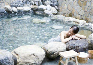 冬季泡溫泉有什么好處？冬季泡溫泉需要注意些什么？