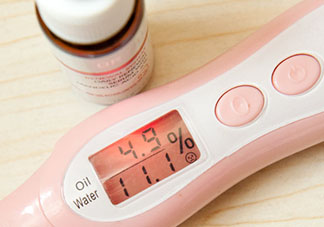 刷酸臉黑怎么回事？刷酸臉癢怎么辦？