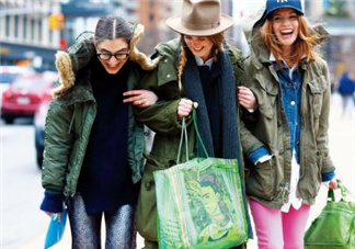 派克大衣內(nèi)膽什么毛好？派克服什么內(nèi)膽好？