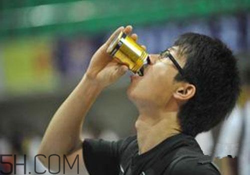 男人喝紅牛有什么好處？紅牛喝多了會(huì)陽(yáng)痿嗎？