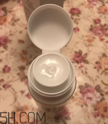 歐詩(shī)漫卸妝水辣眼睛嗎？歐詩(shī)漫卸妝水評(píng)測(cè)