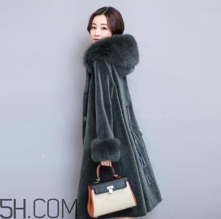 羊剪絨大衣怎么搭配？羊剪絨大衣搭配圖片