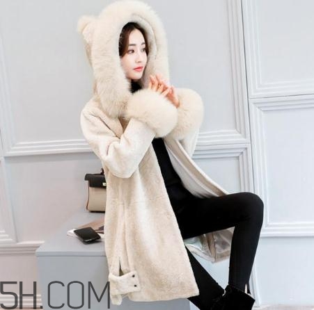 羊剪絨大衣怎么搭配？羊剪絨大衣搭配圖片