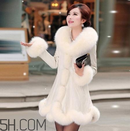 羊剪絨大衣怎么搭配？羊剪絨大衣搭配圖片