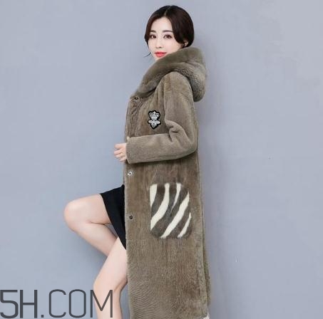 羊剪絨大衣怎么搭配？羊剪絨大衣搭配圖片