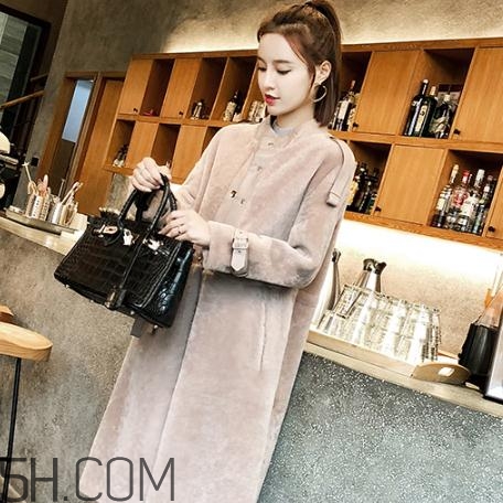 羊剪絨大衣和羊絨大衣哪個好？羊剪絨大衣和羊絨大衣的區(qū)別