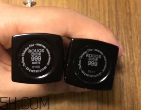 迪奧999啞光和滋潤(rùn)怎么區(qū)分 試色對(duì)比哪個(gè)更好看
