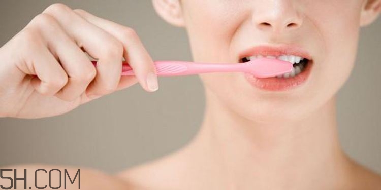 羨慕別人的大白牙？為什么你的牙齒這么黃？