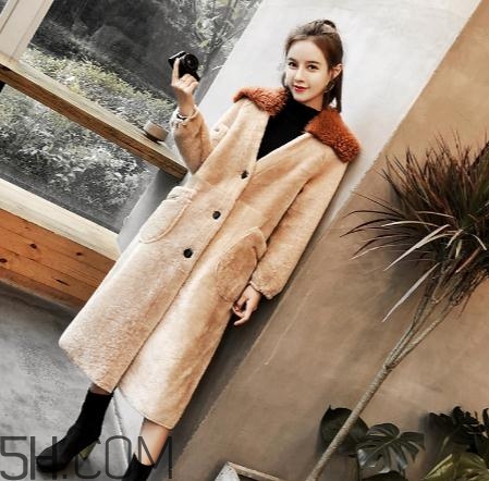 羊剪絨大衣會掉毛嗎？羊剪絨大衣掉毛怎么辦？