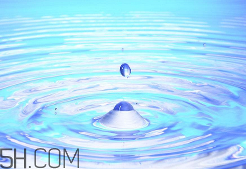 雙氧水是生理鹽水嗎？雙氧水是碘伏嗎？