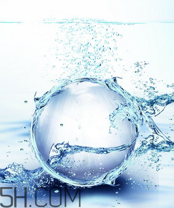 雙氧水是生理鹽水嗎？雙氧水是碘伏嗎？